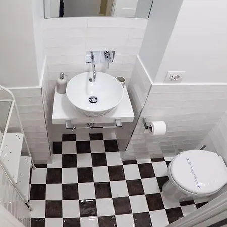 Lägenhet Casa Di Flo Bari