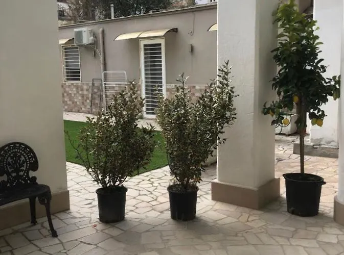 Casa Di Flo Apartment